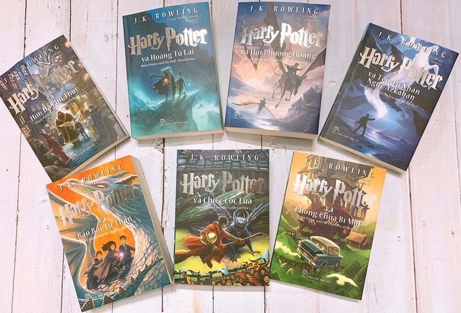 Tác giả Harry Potter: Bộ truyện lừng danh