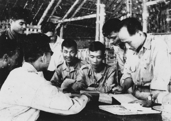 Tố Hữu đã đưa thơ ca trở thành vũ khí sắc bén phục vụ cách mạng